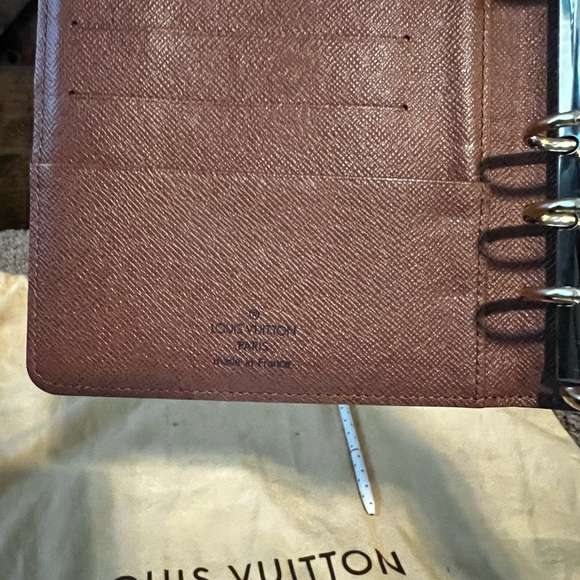 AUTHENTIC EUC LV Medium Ring Agenda - Picture 6 of 10